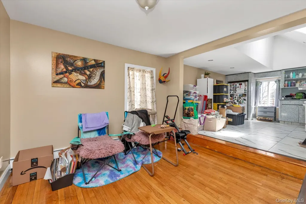 38 5th Street Valley Stream NY 11581