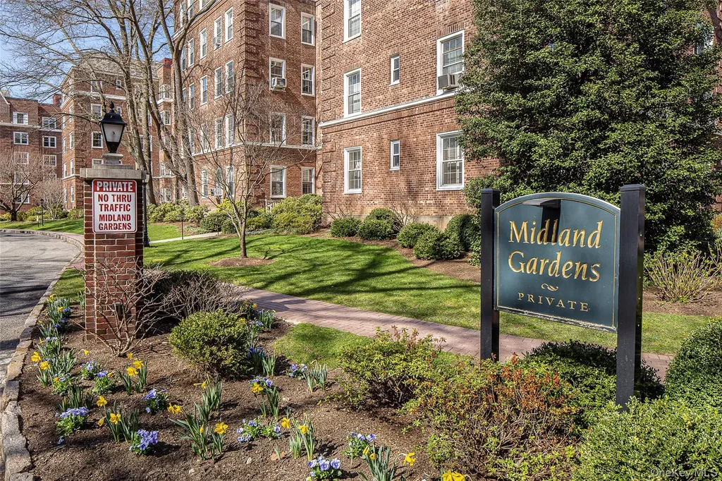 6 Midland Gardens Bronxville NY 10708