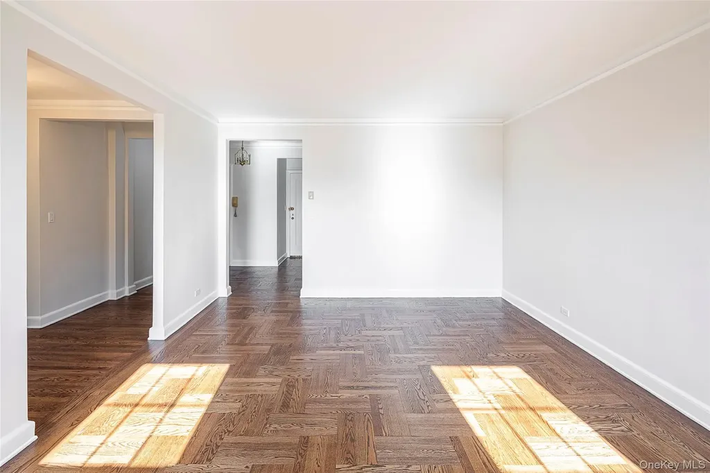 6 Midland Gardens Bronxville NY 10708