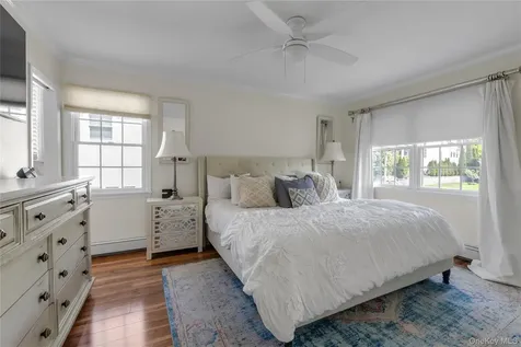 23 Grove Street Cold Spring Harbor NY 11724