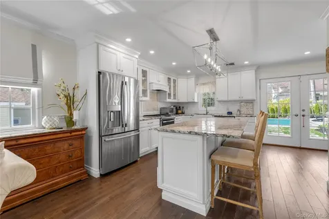 23 Grove Street Cold Spring Harbor NY 11724