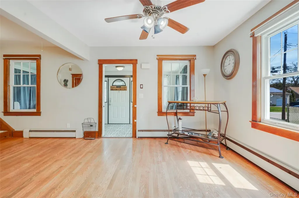 326 Litchfield Avenue Babylon NY 11702