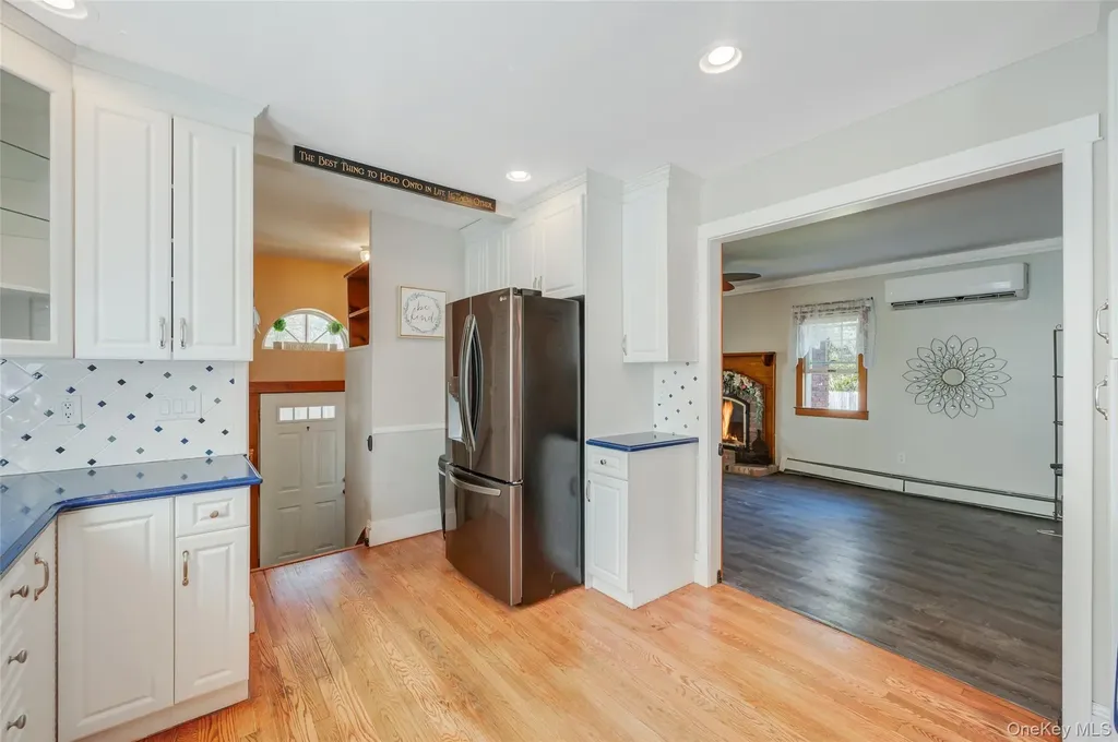 326 Litchfield Avenue Babylon NY 11702