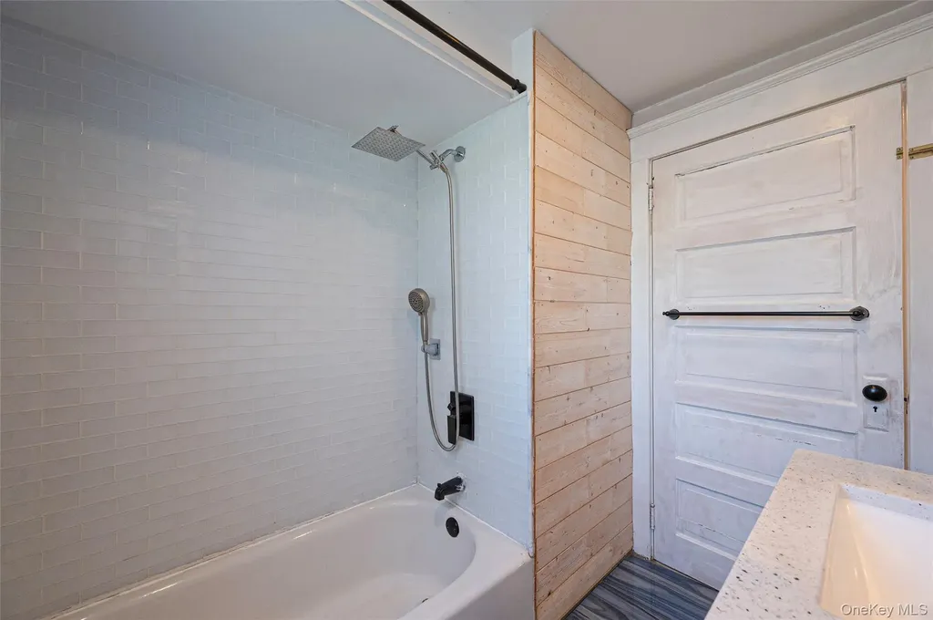 326 Litchfield Avenue Babylon NY 11702