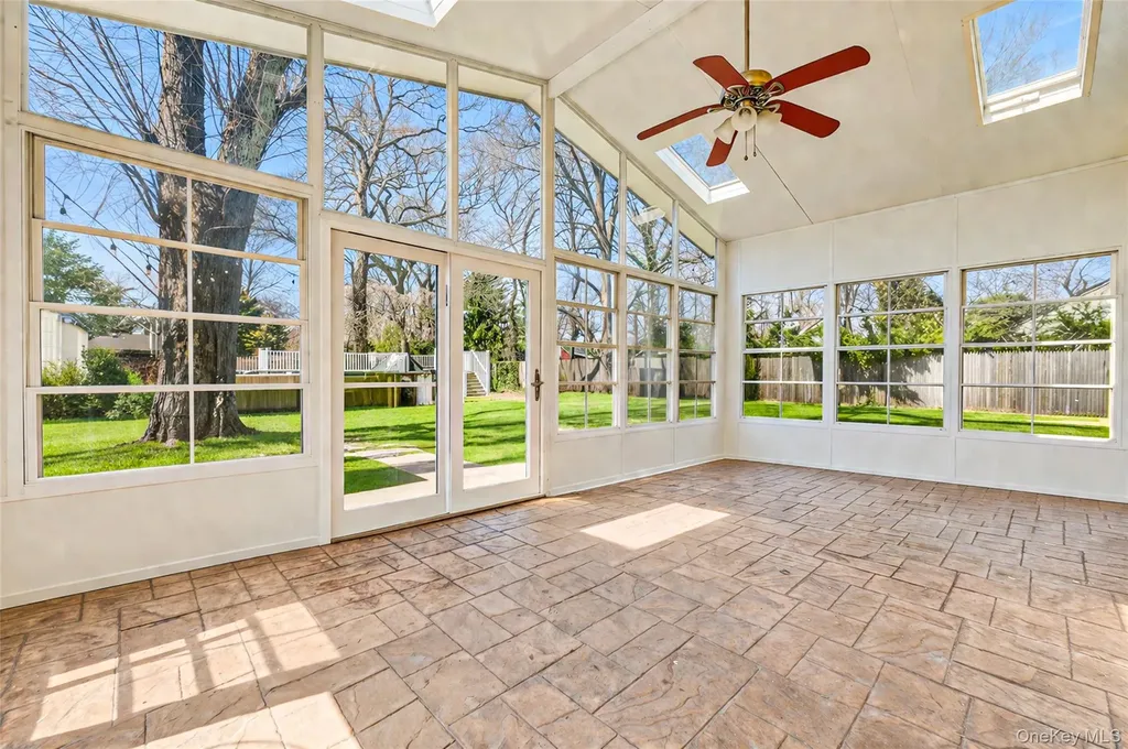 326 Litchfield Avenue Babylon NY 11702
