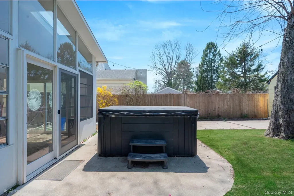 326 Litchfield Avenue Babylon NY 11702