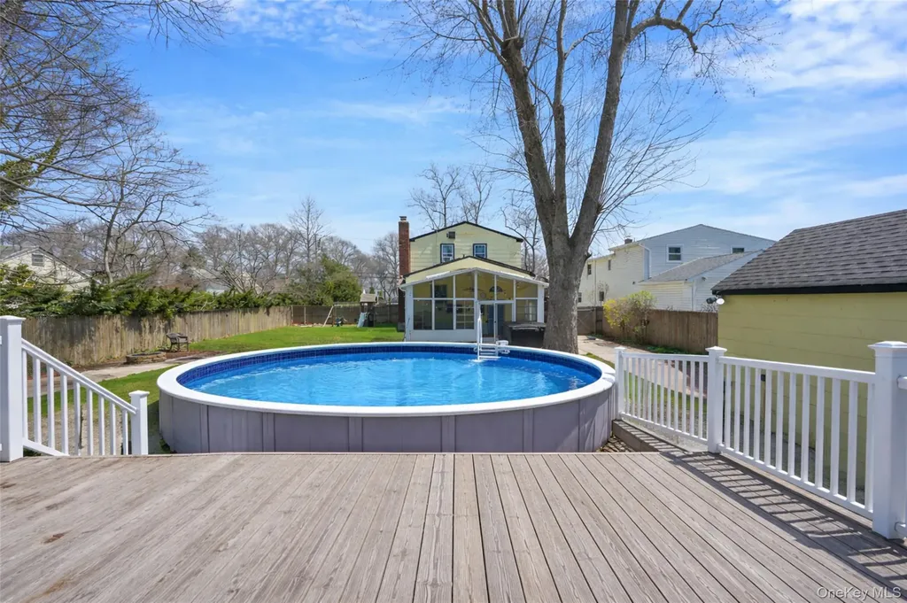 326 Litchfield Avenue Babylon NY 11702