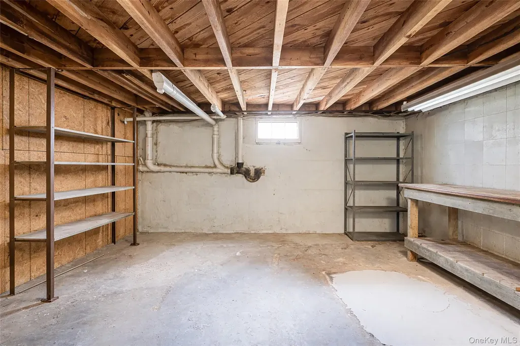 326 Litchfield Avenue Babylon NY 11702