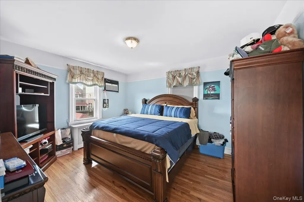 2445 Yates Avenue Bronx NY 10469