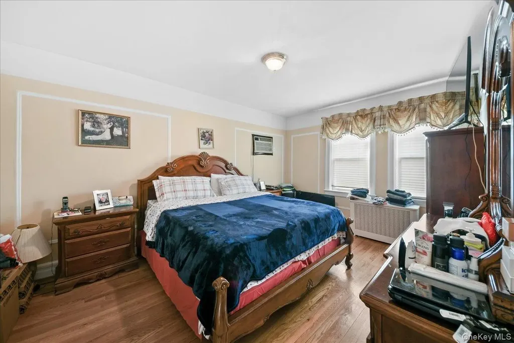 2445 Yates Avenue Bronx NY 10469