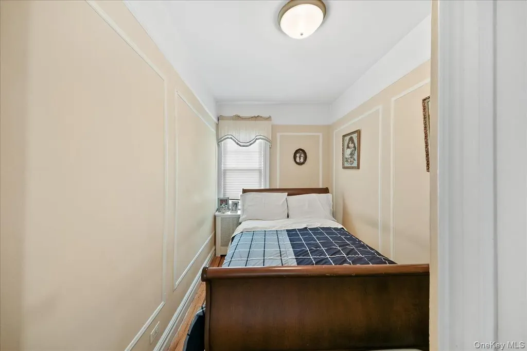2445 Yates Avenue Bronx NY 10469