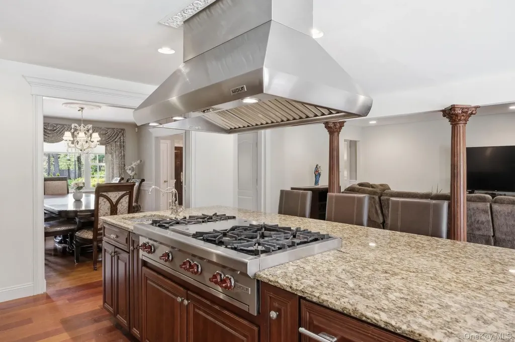9 Arista Court Dix Hills NY 11746