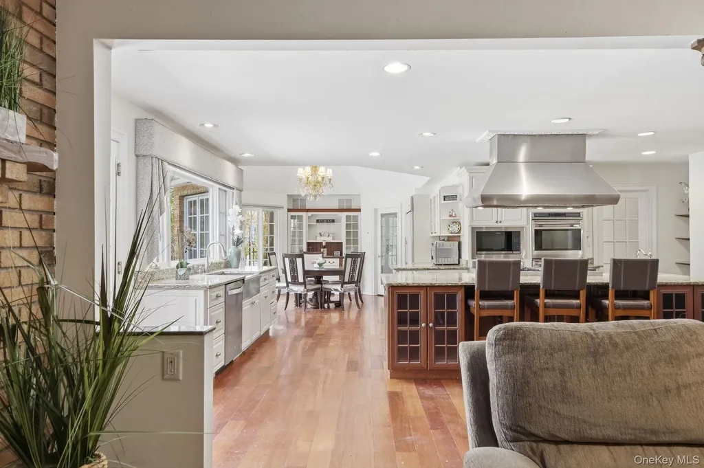 9 Arista Court Dix Hills NY 11746