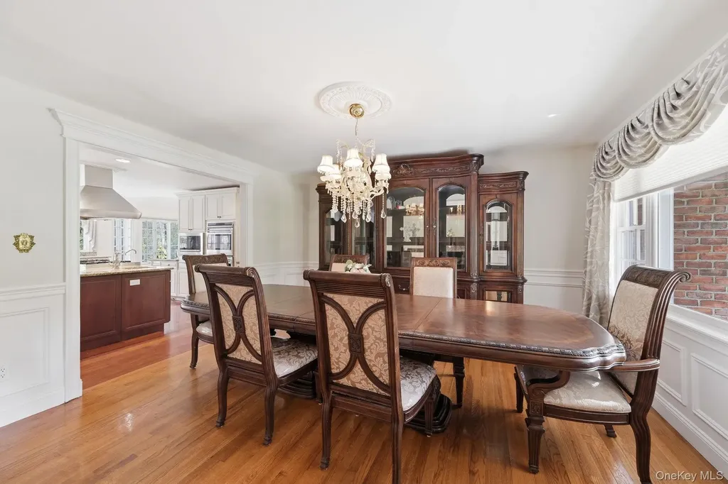 9 Arista Court Dix Hills NY 11746