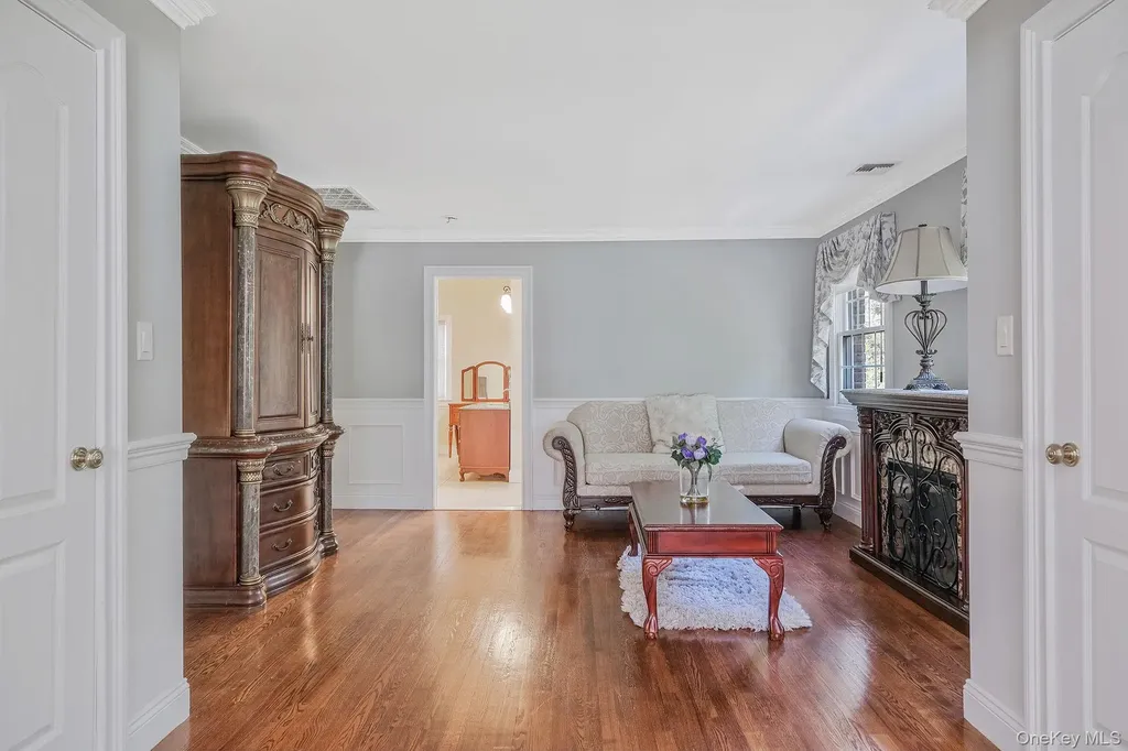 9 Arista Court Dix Hills NY 11746