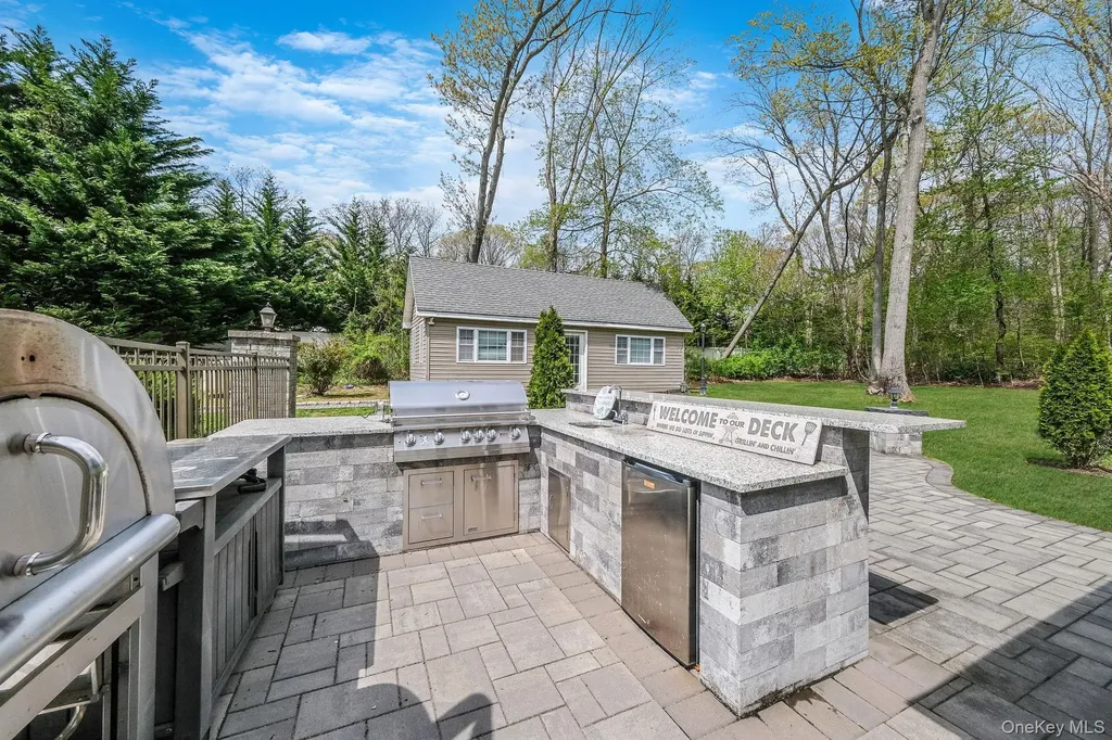 9 Arista Court Dix Hills NY 11746