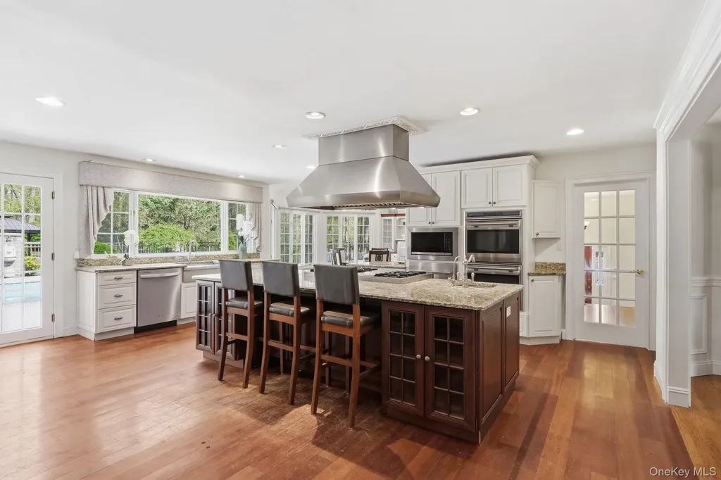 9 Arista Court Dix Hills NY 11746
