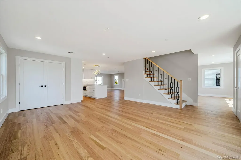 237 Mott Street Oceanside NY 11572
