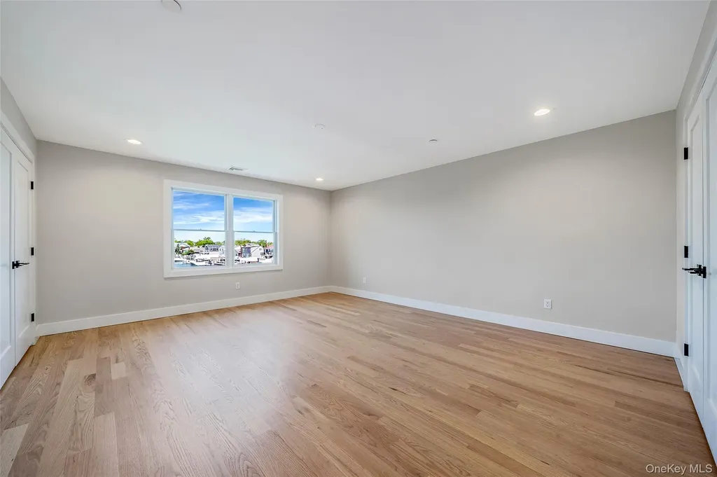 237 Mott Street Oceanside NY 11572