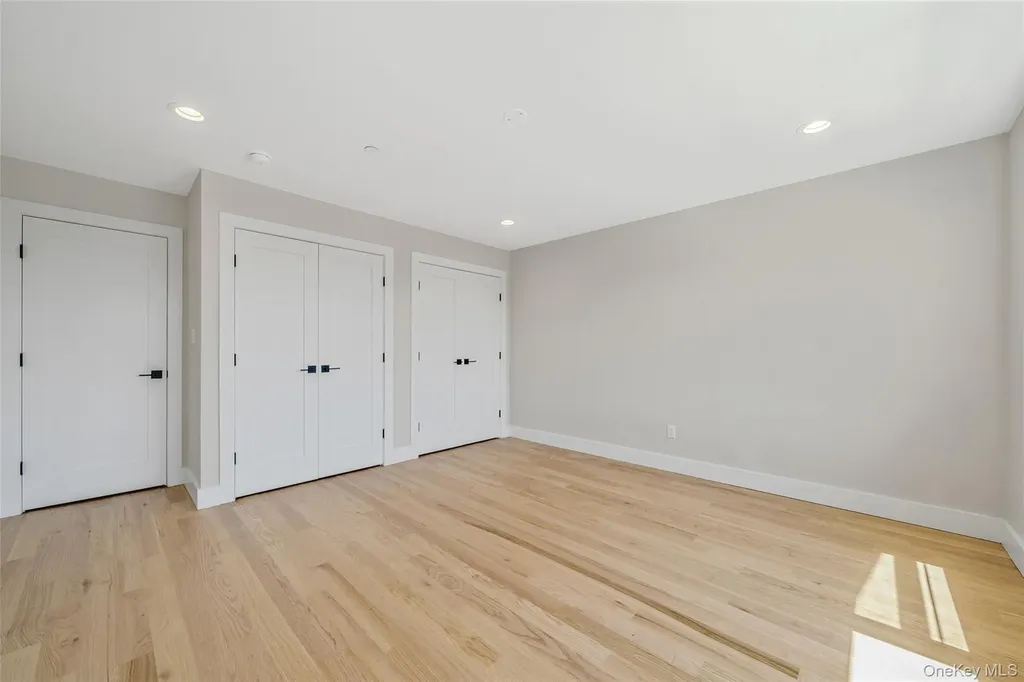 237 Mott Street Oceanside NY 11572