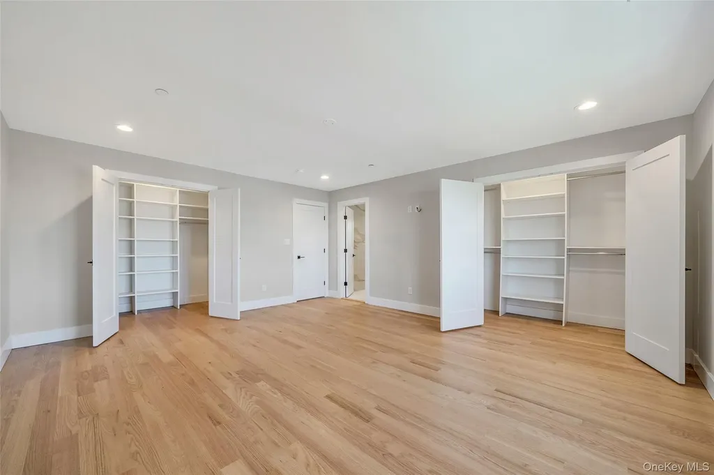 237 Mott Street Oceanside NY 11572