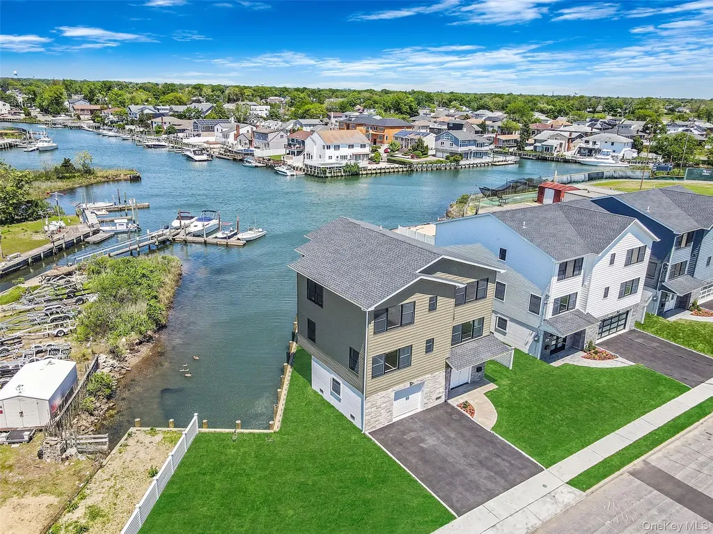 237 Mott Street Oceanside NY 11572
