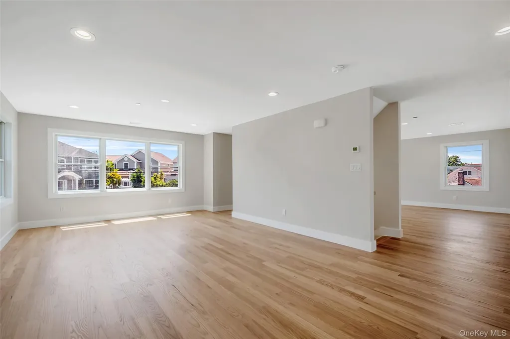 237 Mott Street Oceanside NY 11572