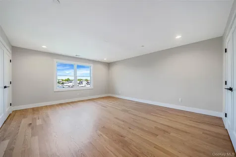 237 Mott Street Oceanside NY 11572