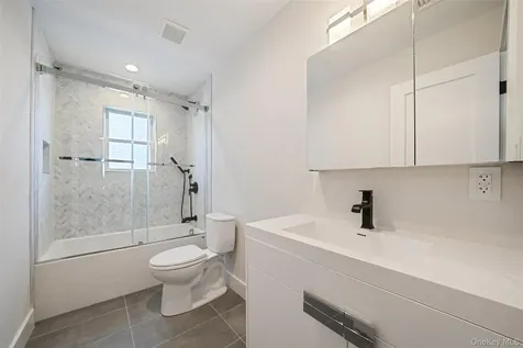 237 Mott Street Oceanside NY 11572