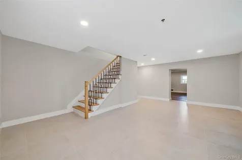 237 Mott Street Oceanside NY 11572
