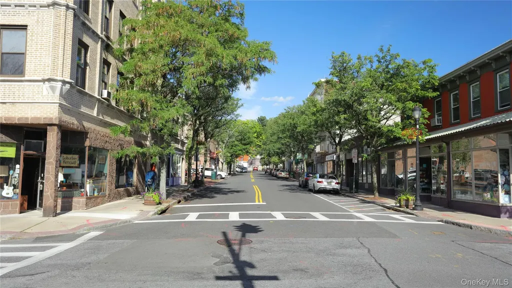 579 Broadway Hastings-on-hudson NY 10706