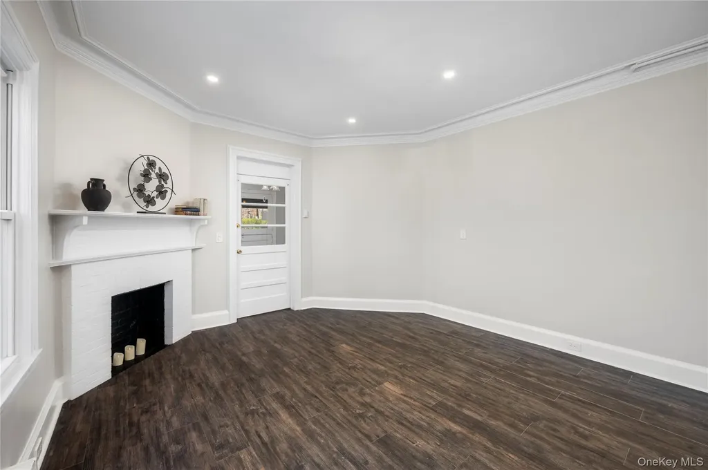 579 Broadway Hastings-on-hudson NY 10706