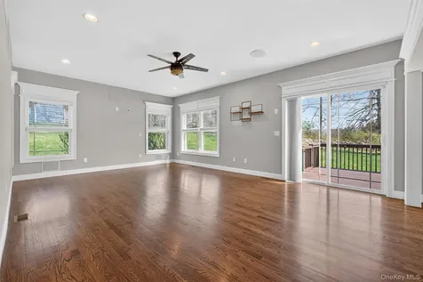 11 Country Glen Fishkill NY 12524
