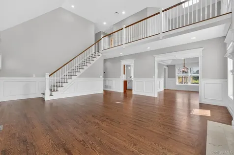 11 Country Glen Fishkill NY 12524
