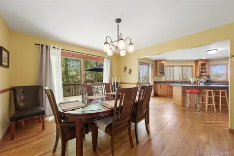 21 Huyler Drive Hyde Park NY 12538