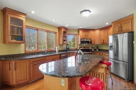 21 Huyler Drive Hyde Park NY 12538