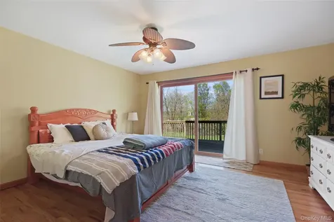 21 Huyler Drive Hyde Park NY 12538
