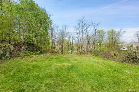 21 Huyler Drive Hyde Park NY 12538