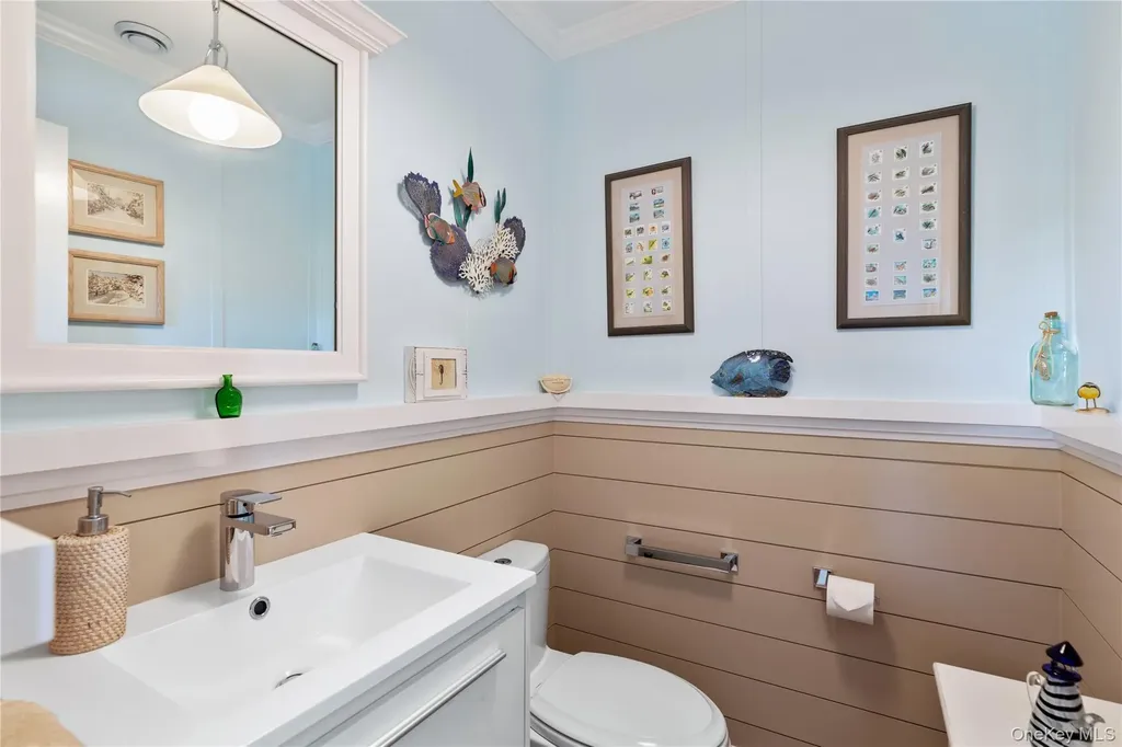 206 Broadway Saltaire NY 11706