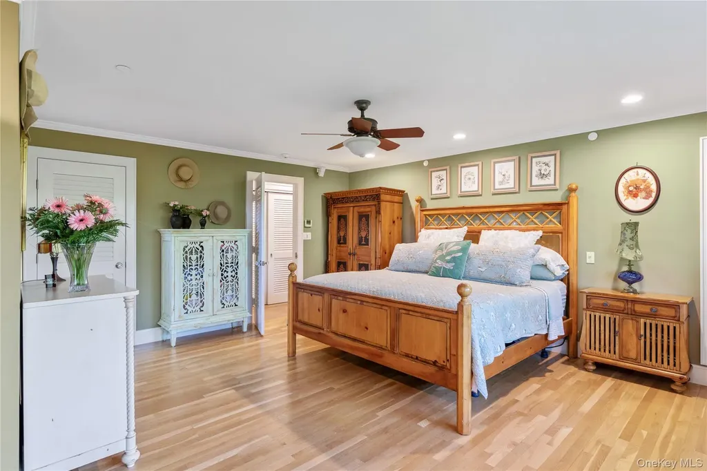 206 Broadway Saltaire NY 11706
