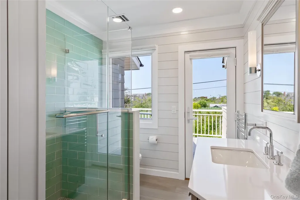 206 Broadway Saltaire NY 11706