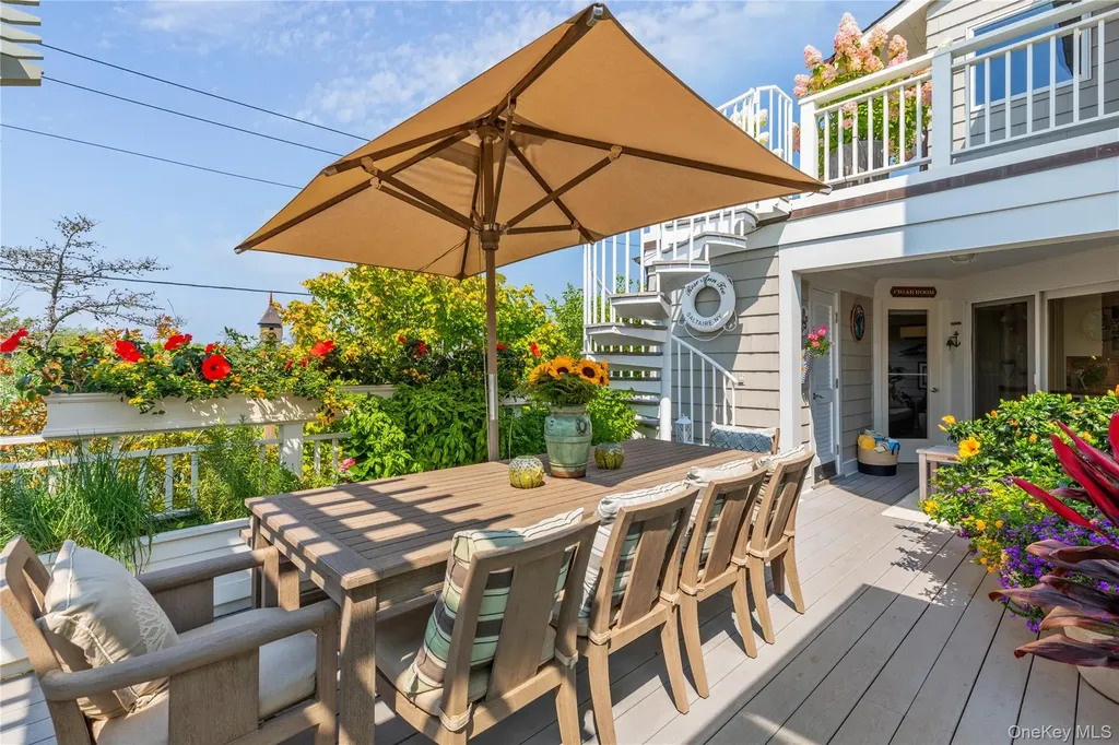 206 Broadway Saltaire NY 11706