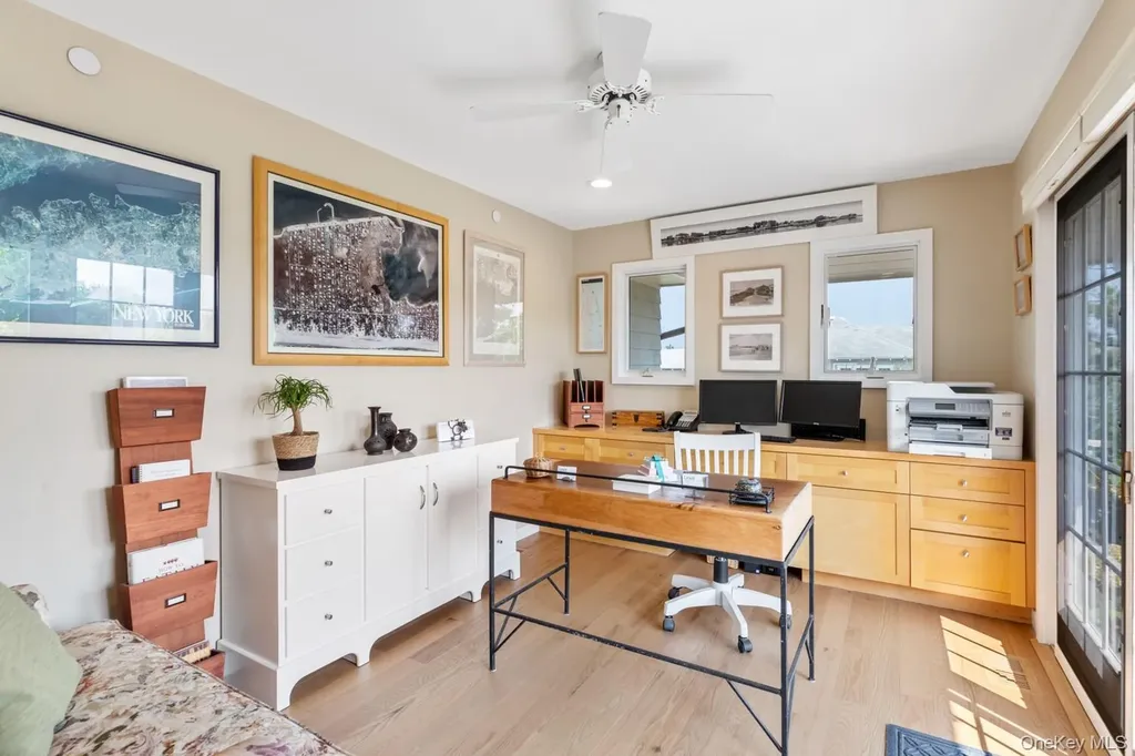 206 Broadway Saltaire NY 11706