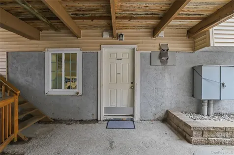 420 Fox Run Lane Carmel NY 10512