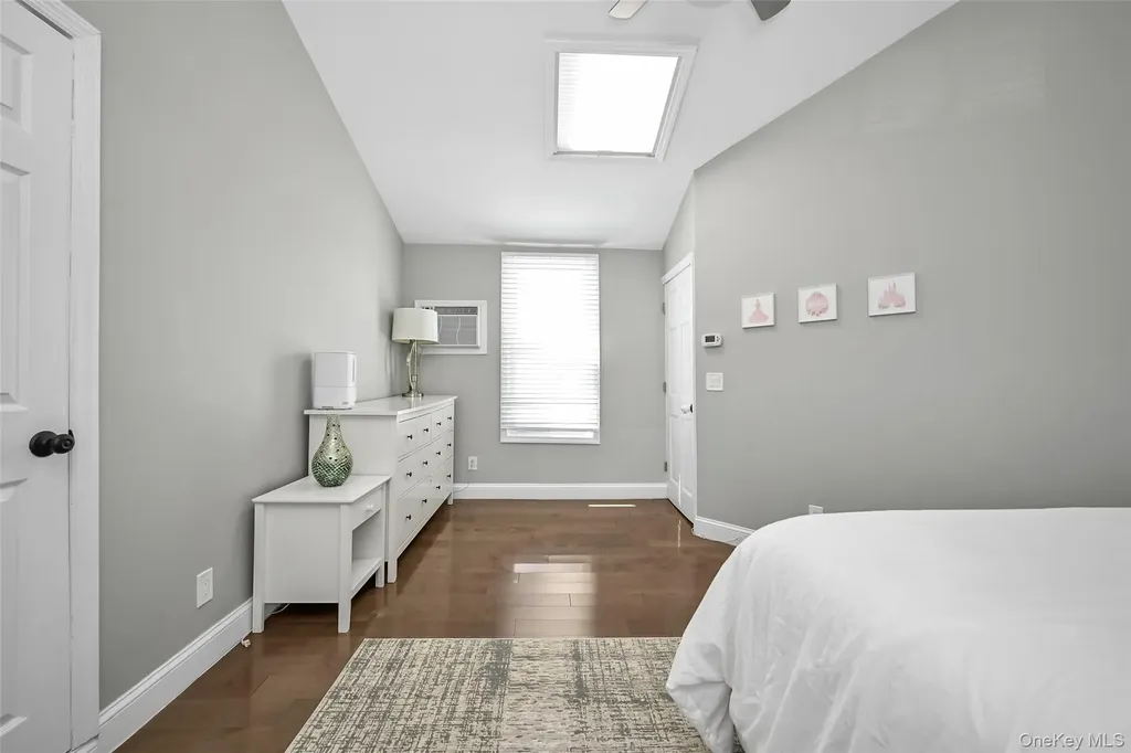 187 Memphis Avenue South Floral Park NY 11001