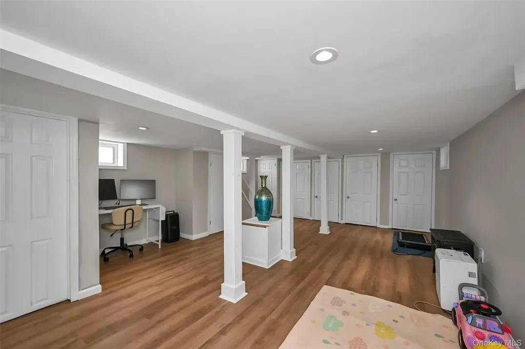 187 Memphis Avenue South Floral Park NY 11001