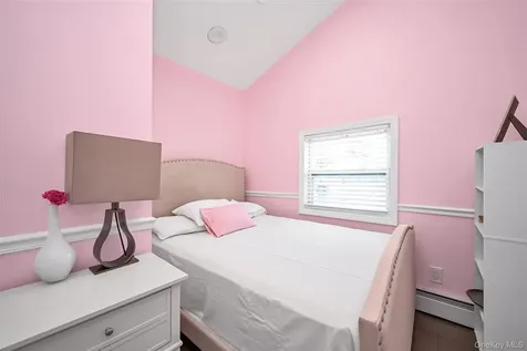 187 Memphis Avenue South Floral Park NY 11001
