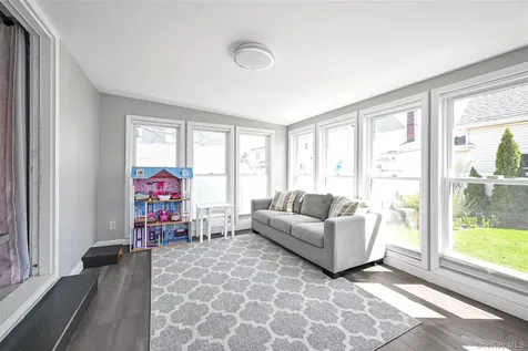 187 Memphis Avenue South Floral Park NY 11001