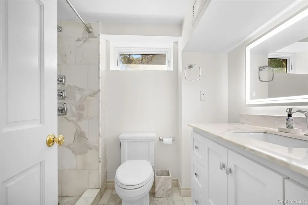 50 Marian Lane Jericho NY 11753