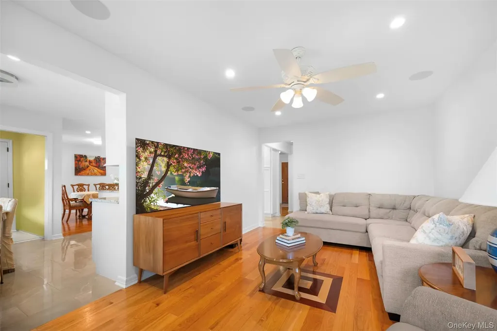 50 Marian Lane Jericho NY 11753